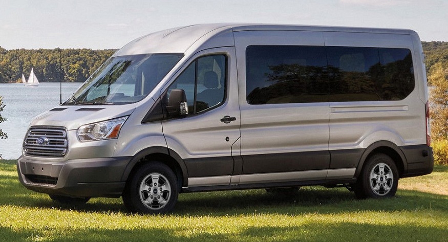 Airport Shuttle Services: Stress-Free Transfers with Alkhail Transport Minivan Rentals